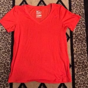 ✨✨Nike Dry-Fit shirt✨✨